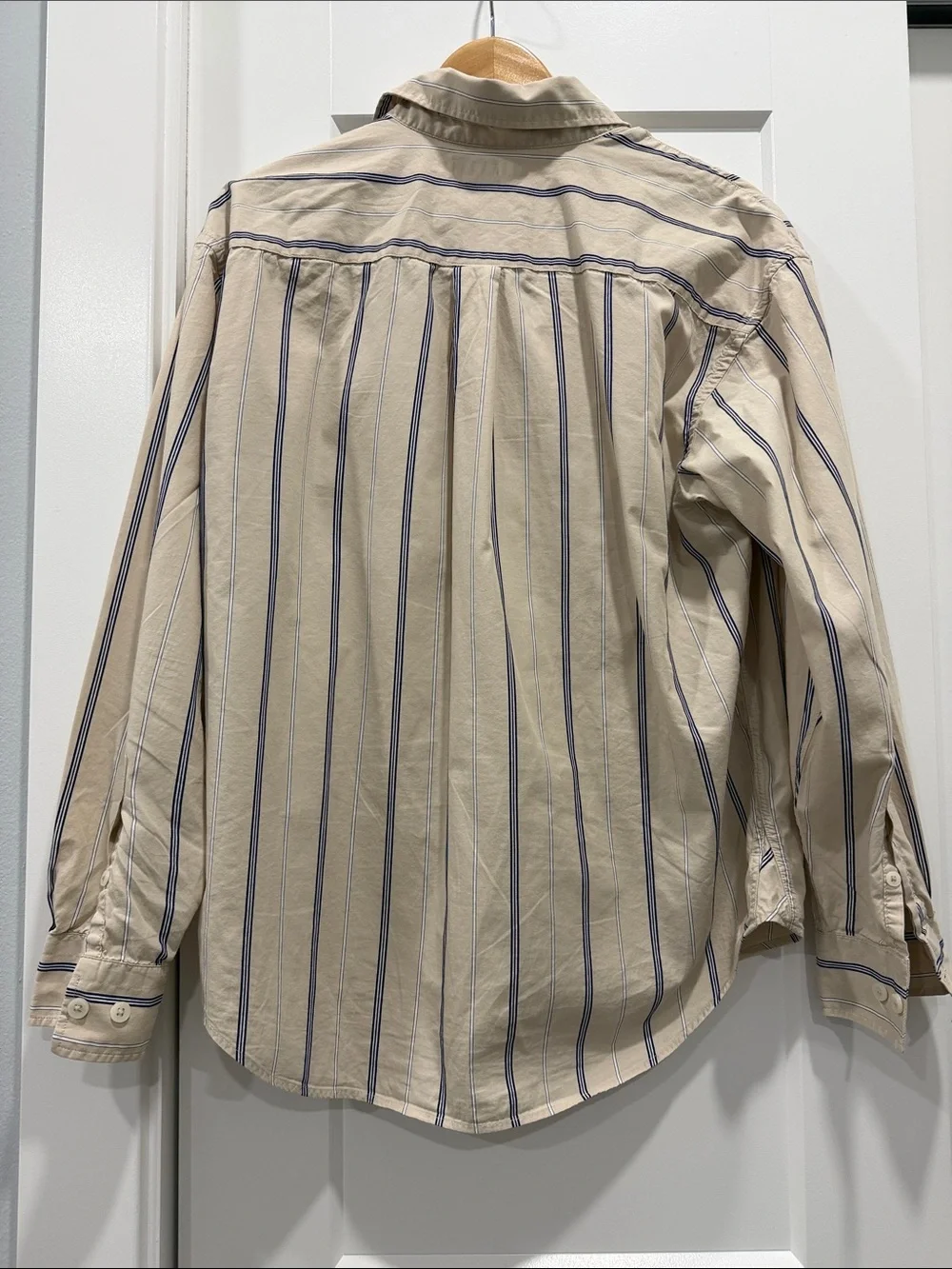 Banana Republic | Relaxed Fit Cotton Poplin Shirt (size M)